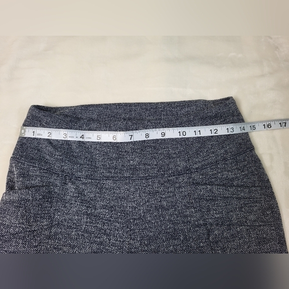 ATHLETA Herringbone Metro High Waisted Leggings. Medium Petite - Picture 8 of 16